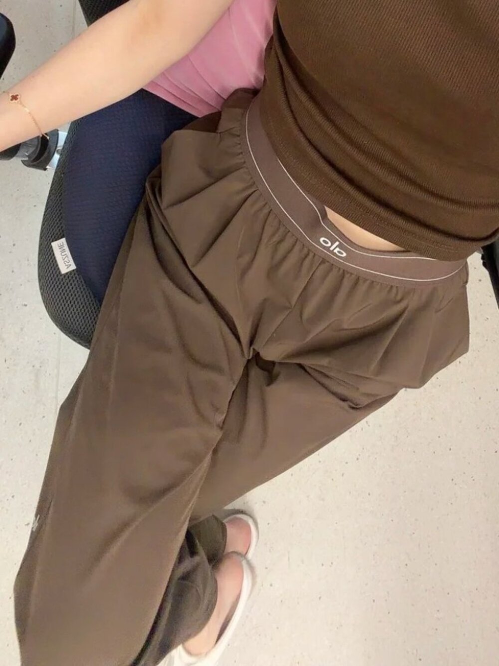 Regular 🤎 ALO Yoga Espresso Brown Wide Leg Trousers 😜 NWT | old money & luxury